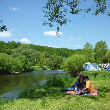 مكان تخييم Leaf